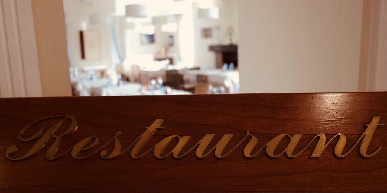 Hotel Della Roccia Varano deʼ Melegari