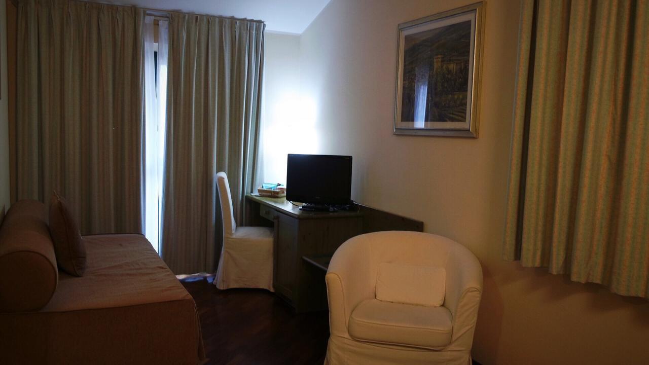 Della Roccia Hotel Varano deʼ Melegari